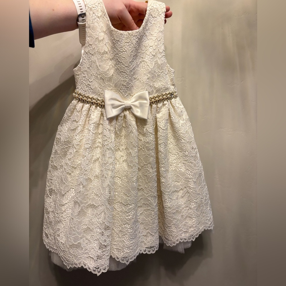 American Princess Ivory Lace Dress with Bow - Picture 11 of 12